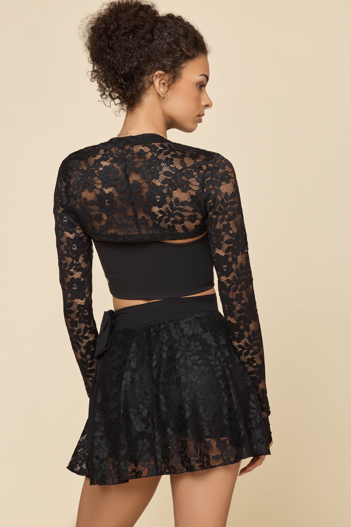 Lace Relevé Shrug - Black
