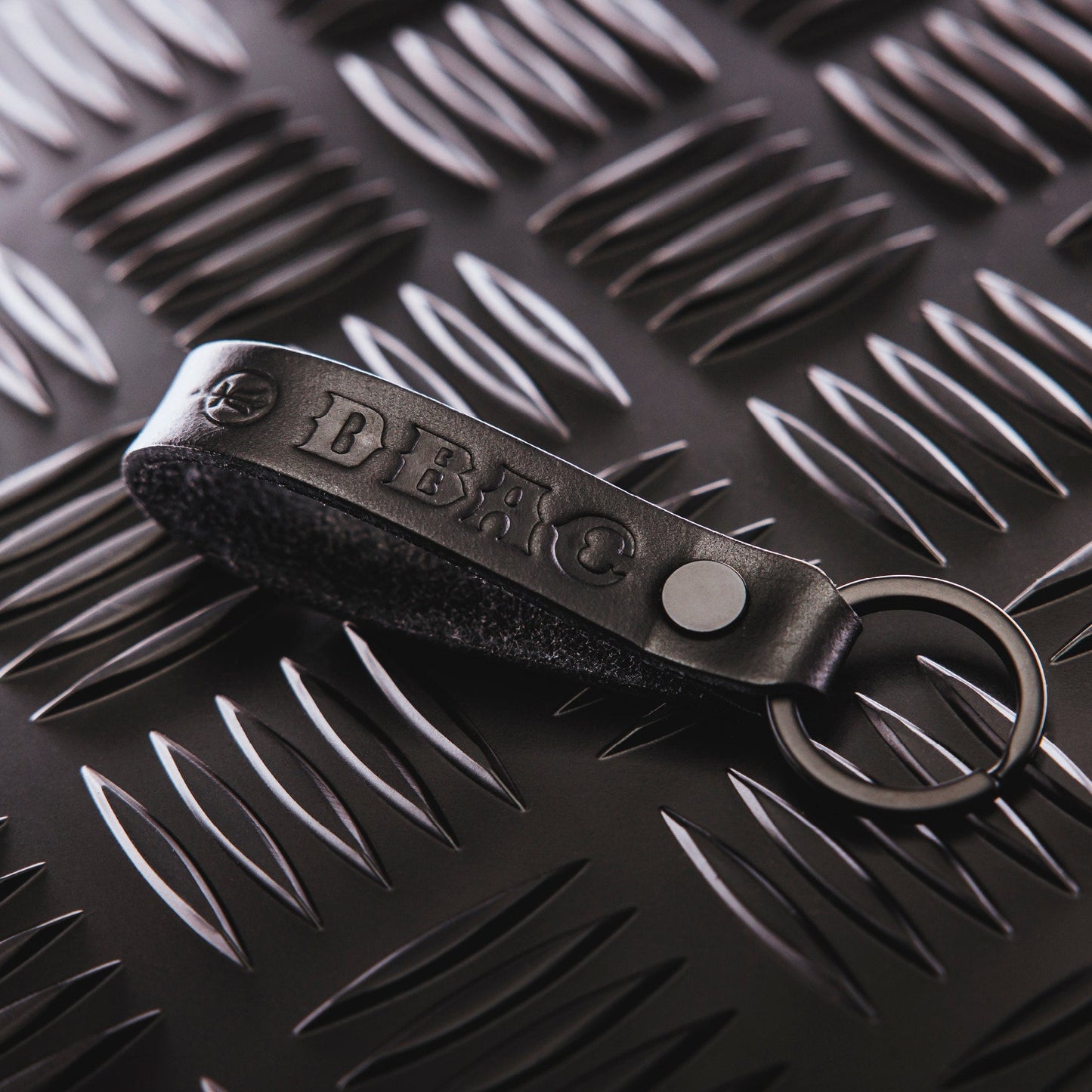 LEATHER LOOP DBAC KEYRING