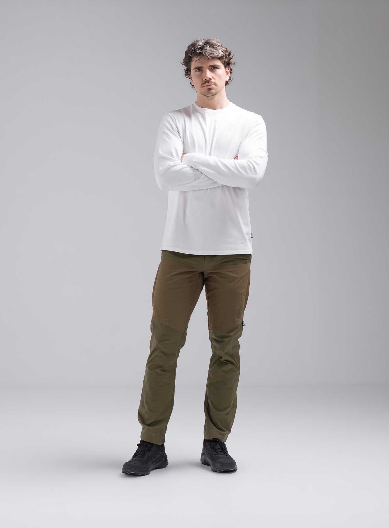 INSIGNIA LONG SLEEVE T-SHIRT