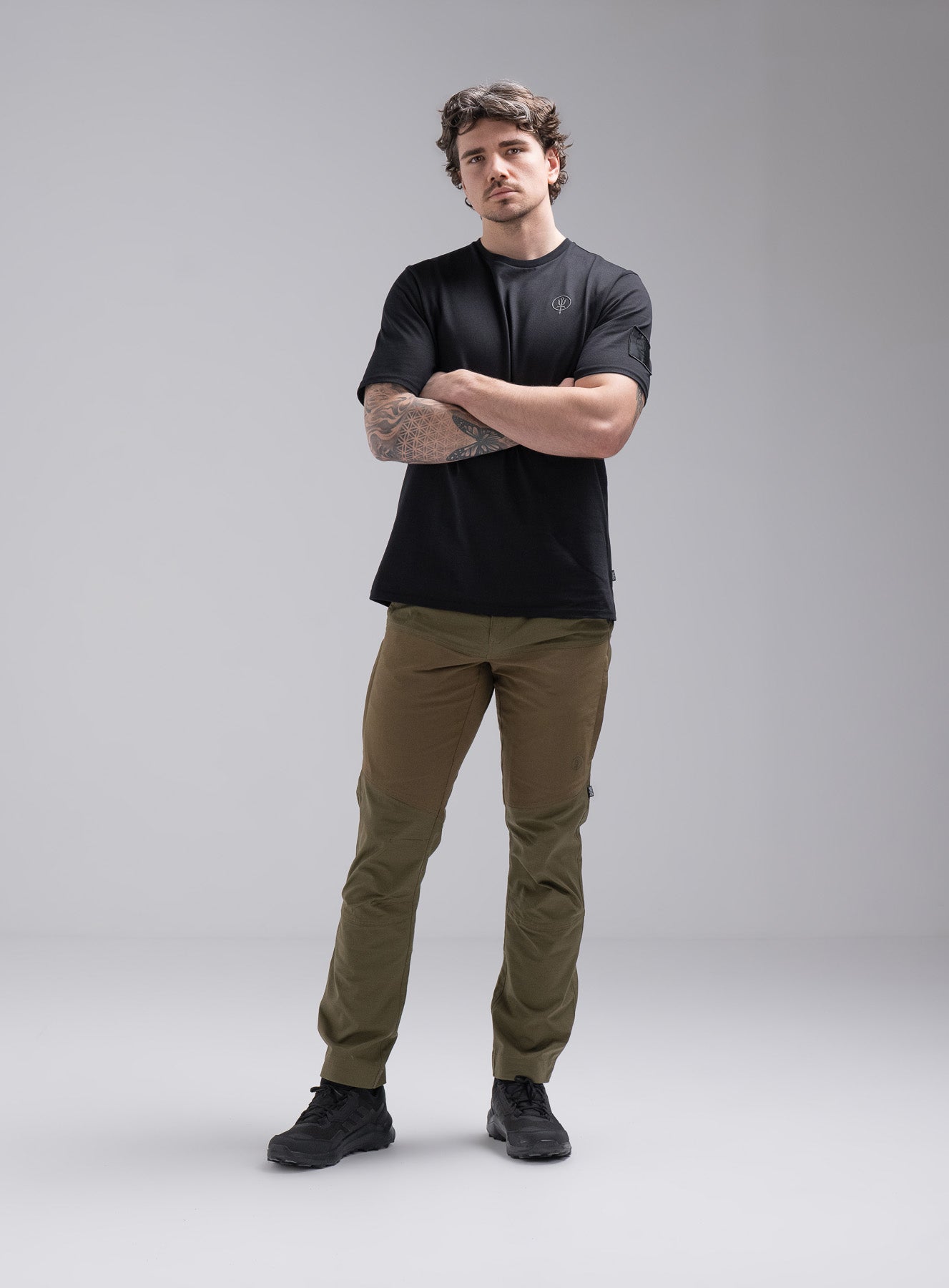 INSIGNIA T-SHIRT