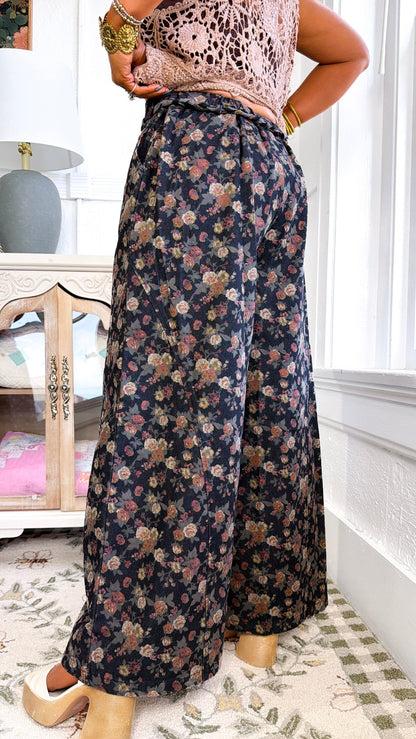 Muted Notes Floral Pants, Black Floral