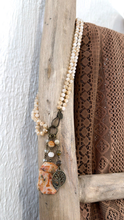 Nomad Blush Lilly Necklace
