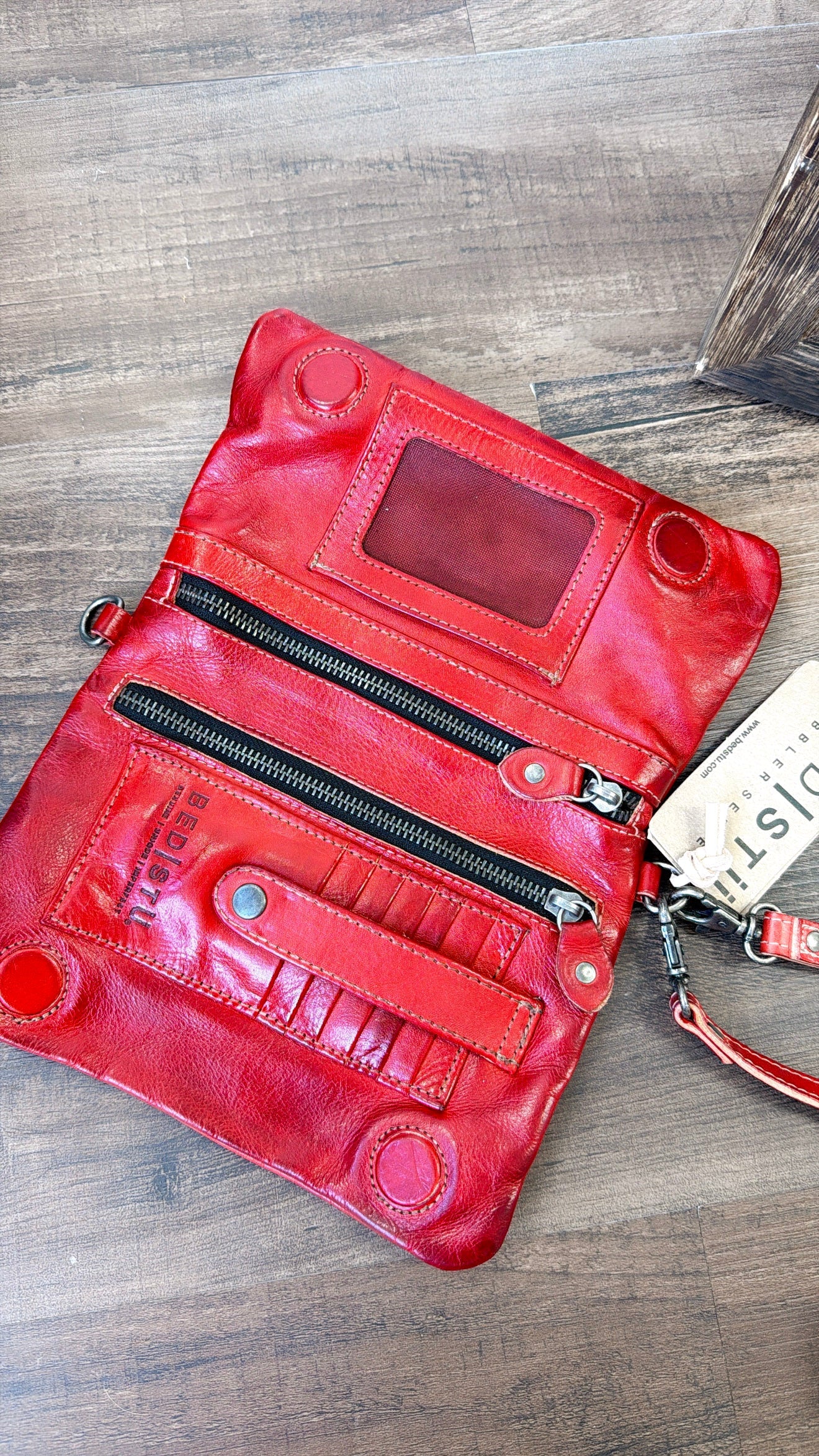BedStu Cadence Crossbody, Red Rustic
