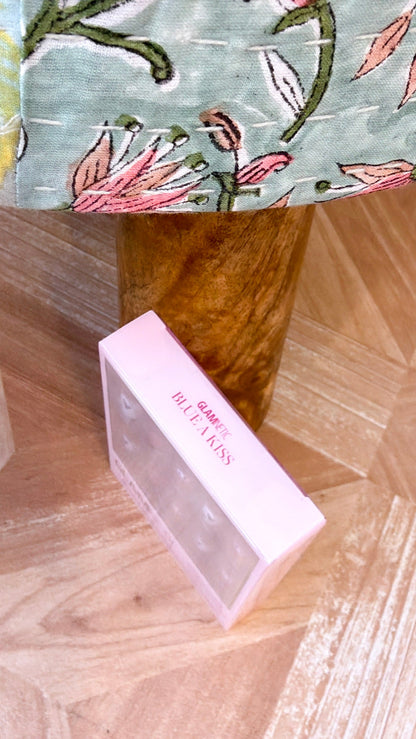 Blue A Kiss Press-On Nails | Short Squoval Valentine Ribbons