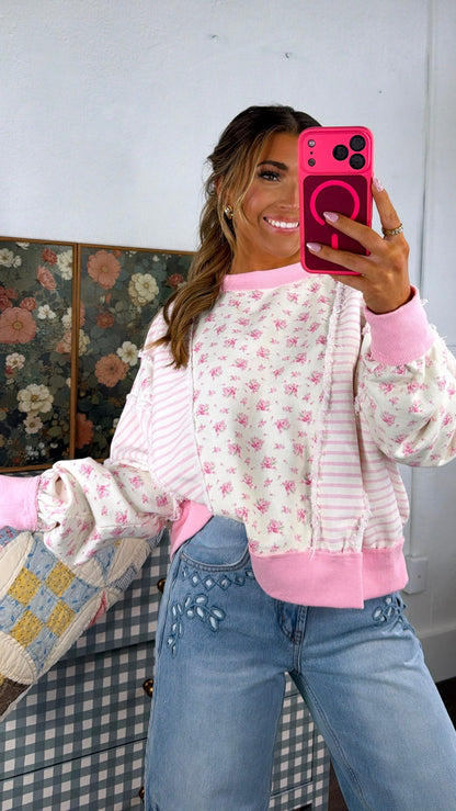 Comfort in Florals Crewneck, Lt. Pink