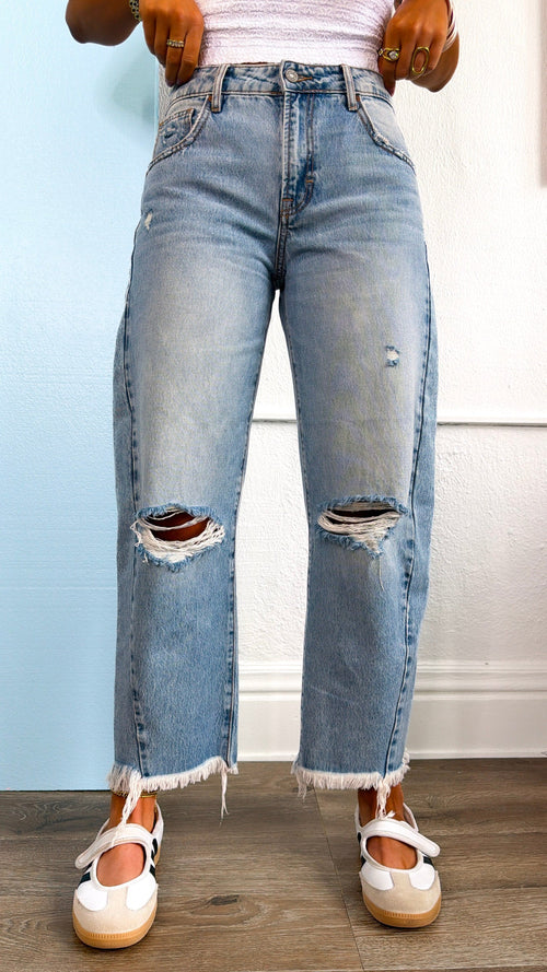 Andie Distressed Barrel Jeans, Light