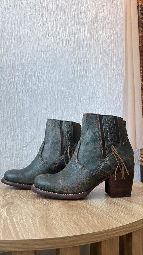 Bedstu Celestine, Dark Teal Lux