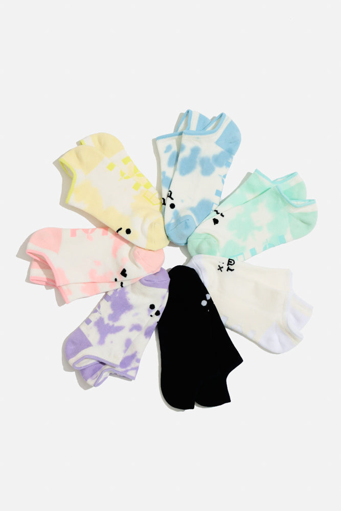 Heart Eyes Low Rise Socks - Pink Tie Dye