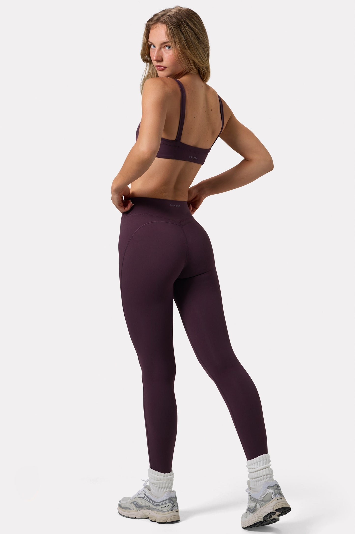 Soft Active Ruched Leggings in Plum
