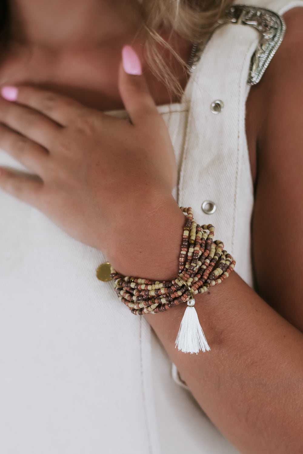 Gold Pendant Tassel Bracelet, Natural