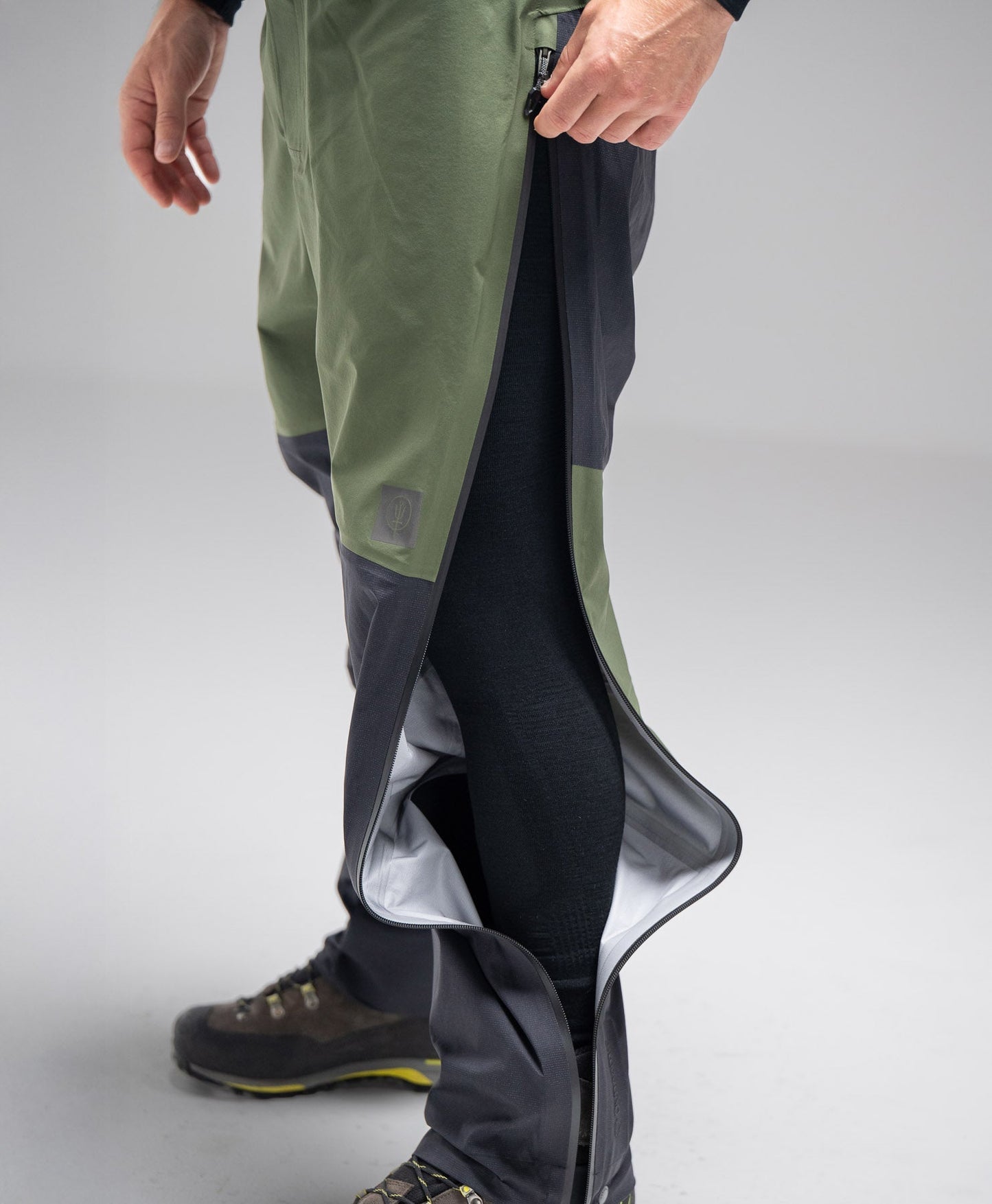 MOUNTAIN PRO WATERPROOF TROUSERS