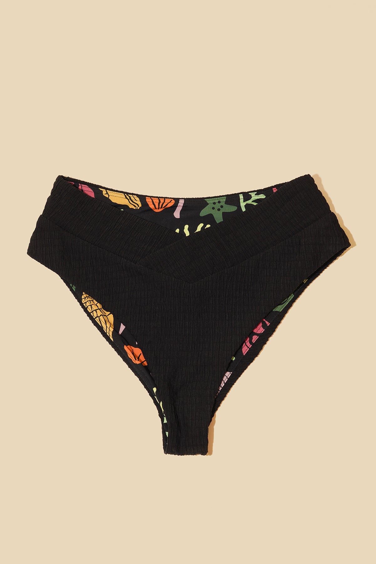 Crisscross Hourglass® Cheeky Bikini Bottom - Black Dilly