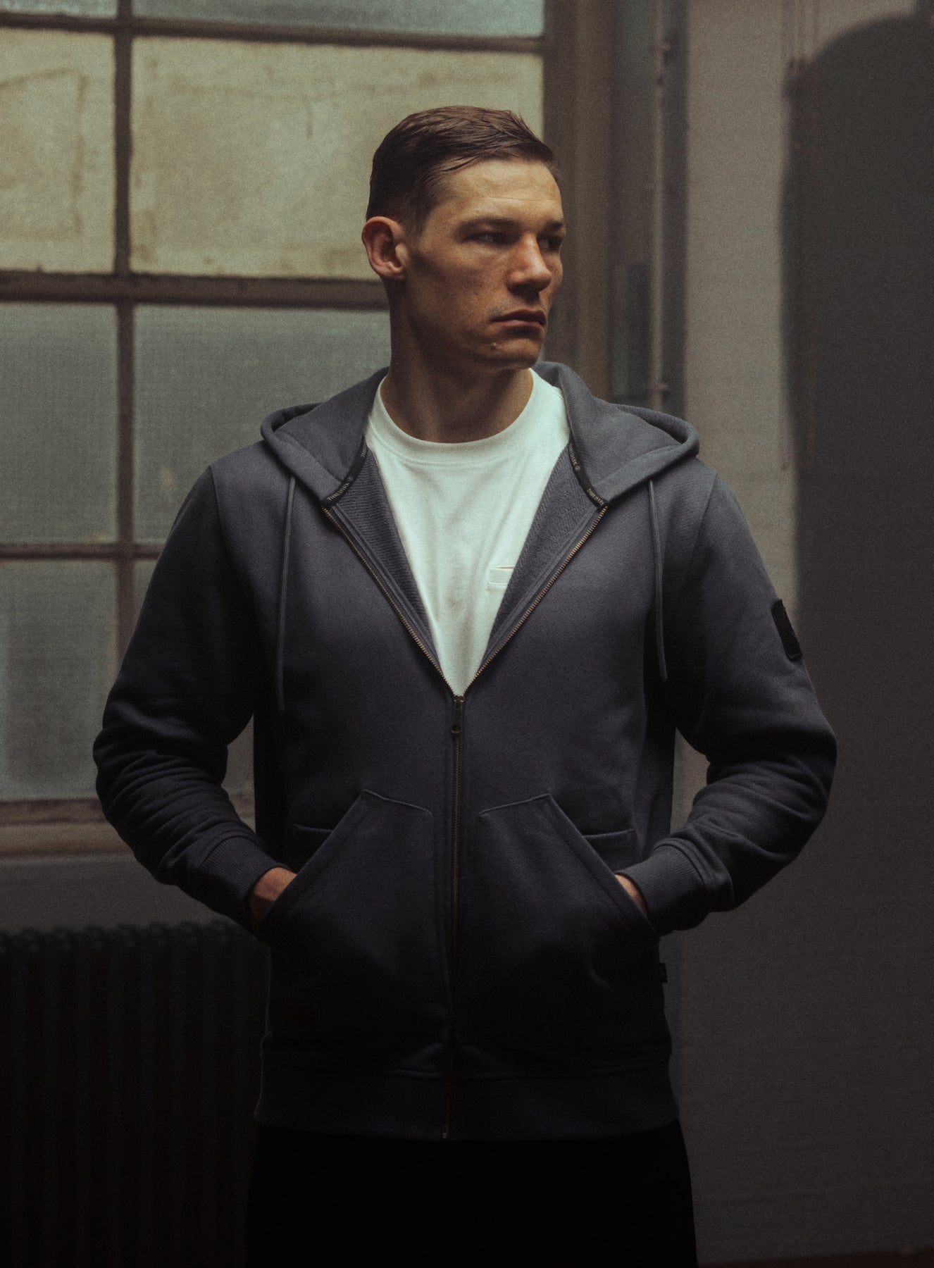 DISSIDENT ZIPPED HOODIE