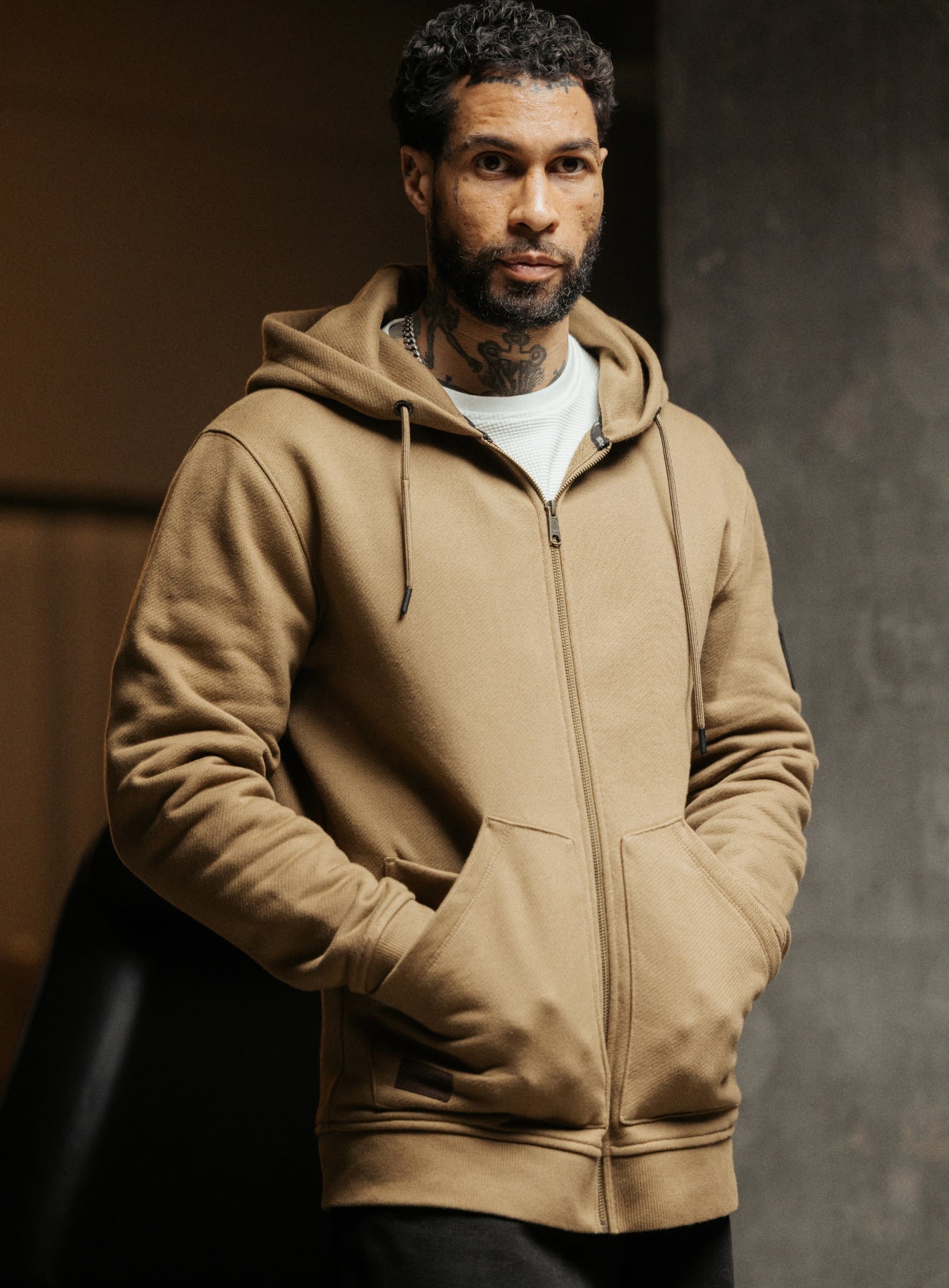 DISSIDENT ZIPPED HOODIE