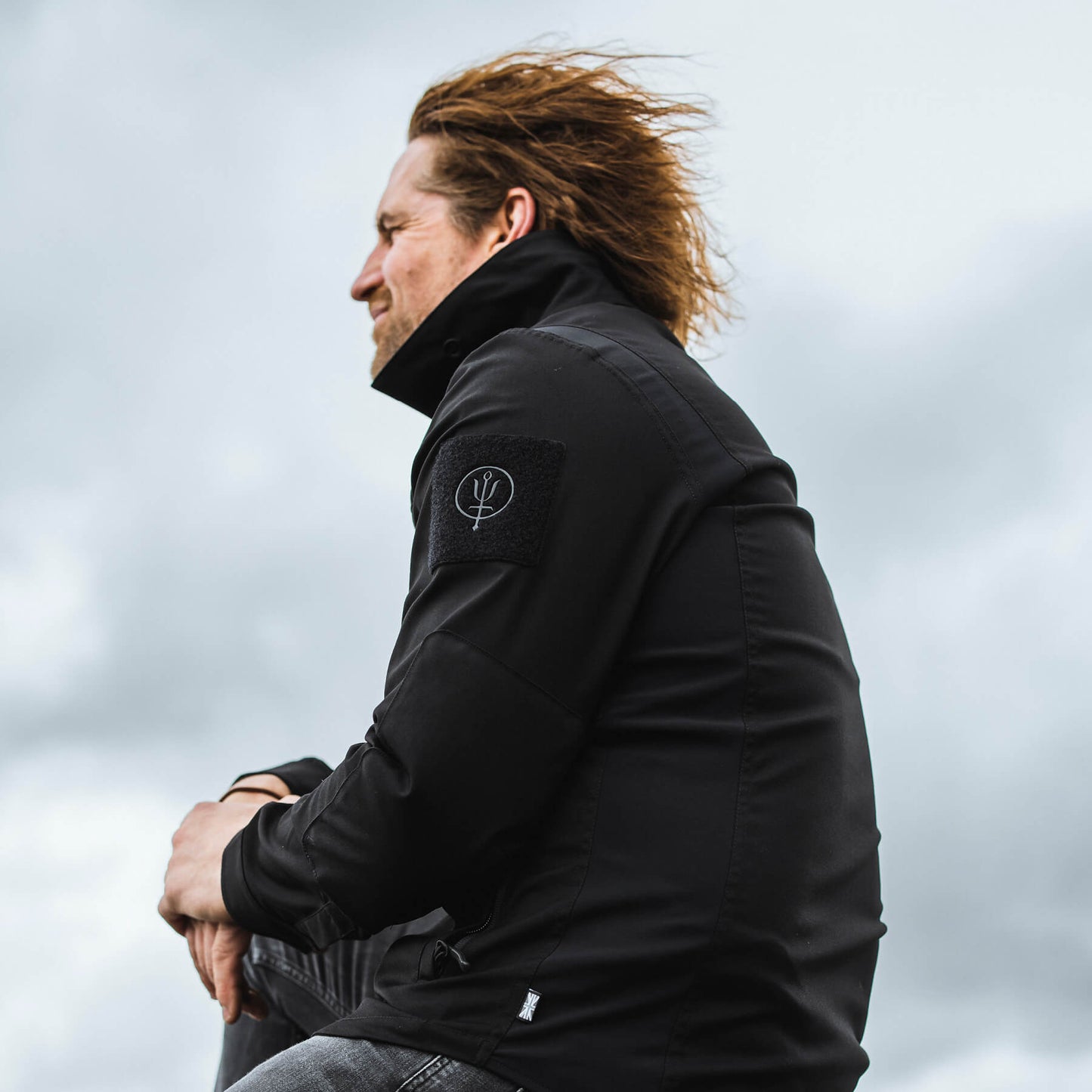 HYBRID JACKET