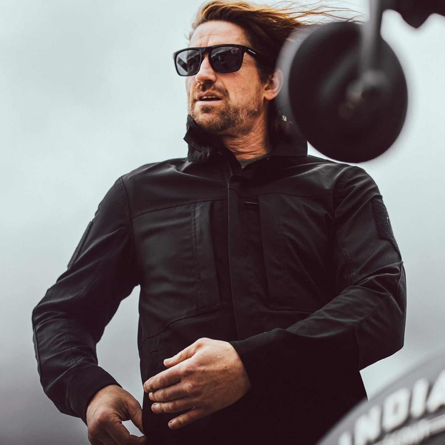 HYBRID JACKET