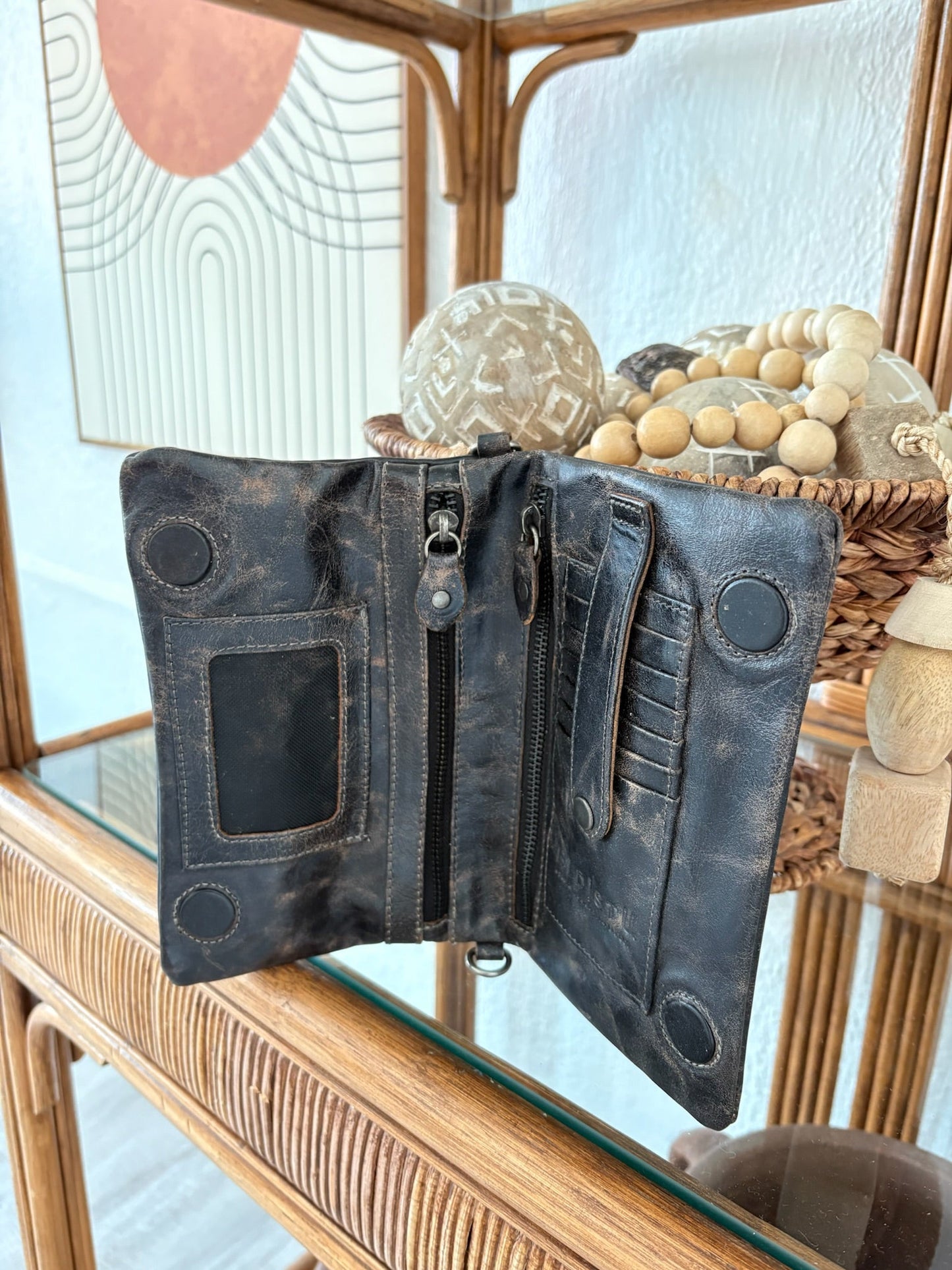 BedStu Cadence Crossbody, Black Rustic