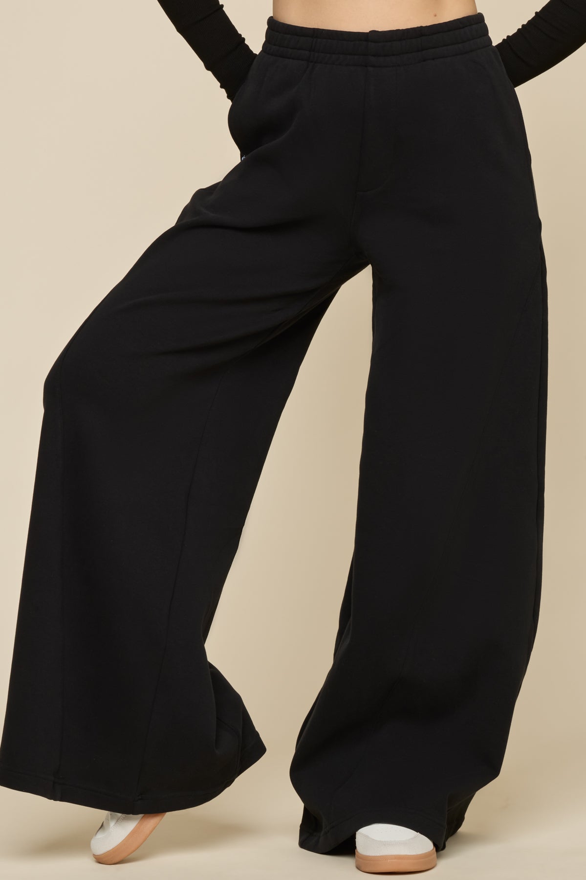 Superwide Sweatpant - Black