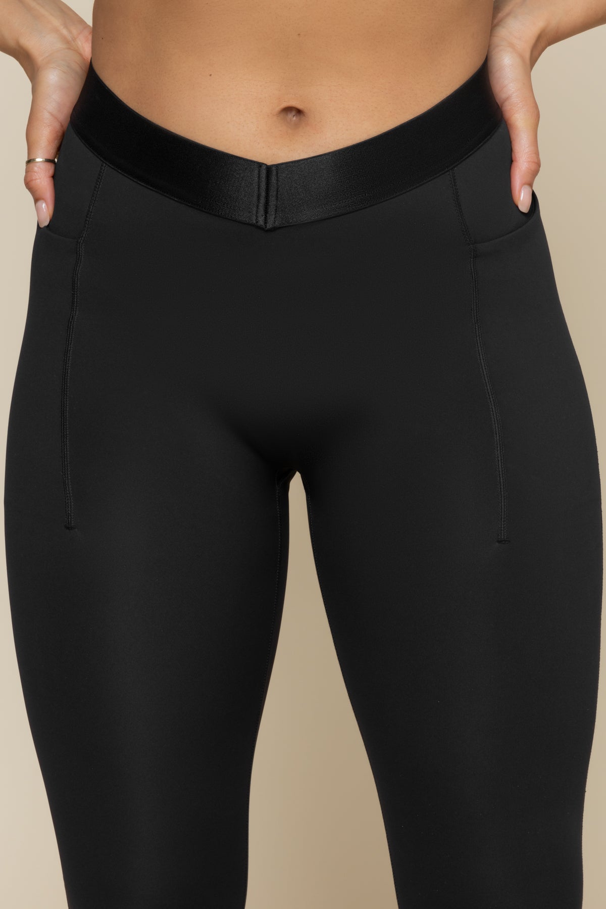 Contour Legging - Black