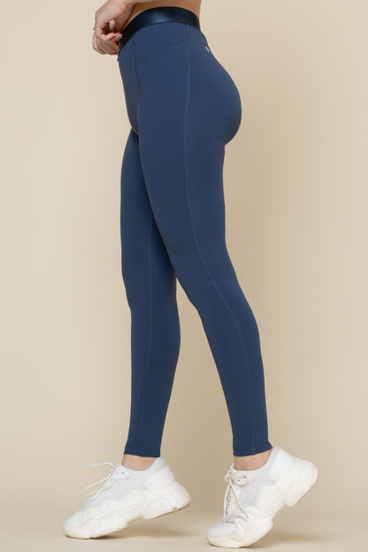 Contour Legging - Navy
