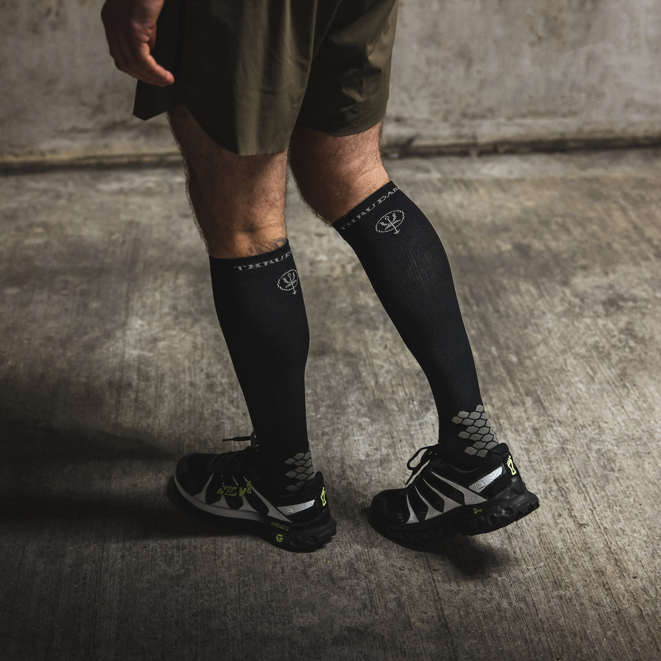 COMPRESSION SOCKS