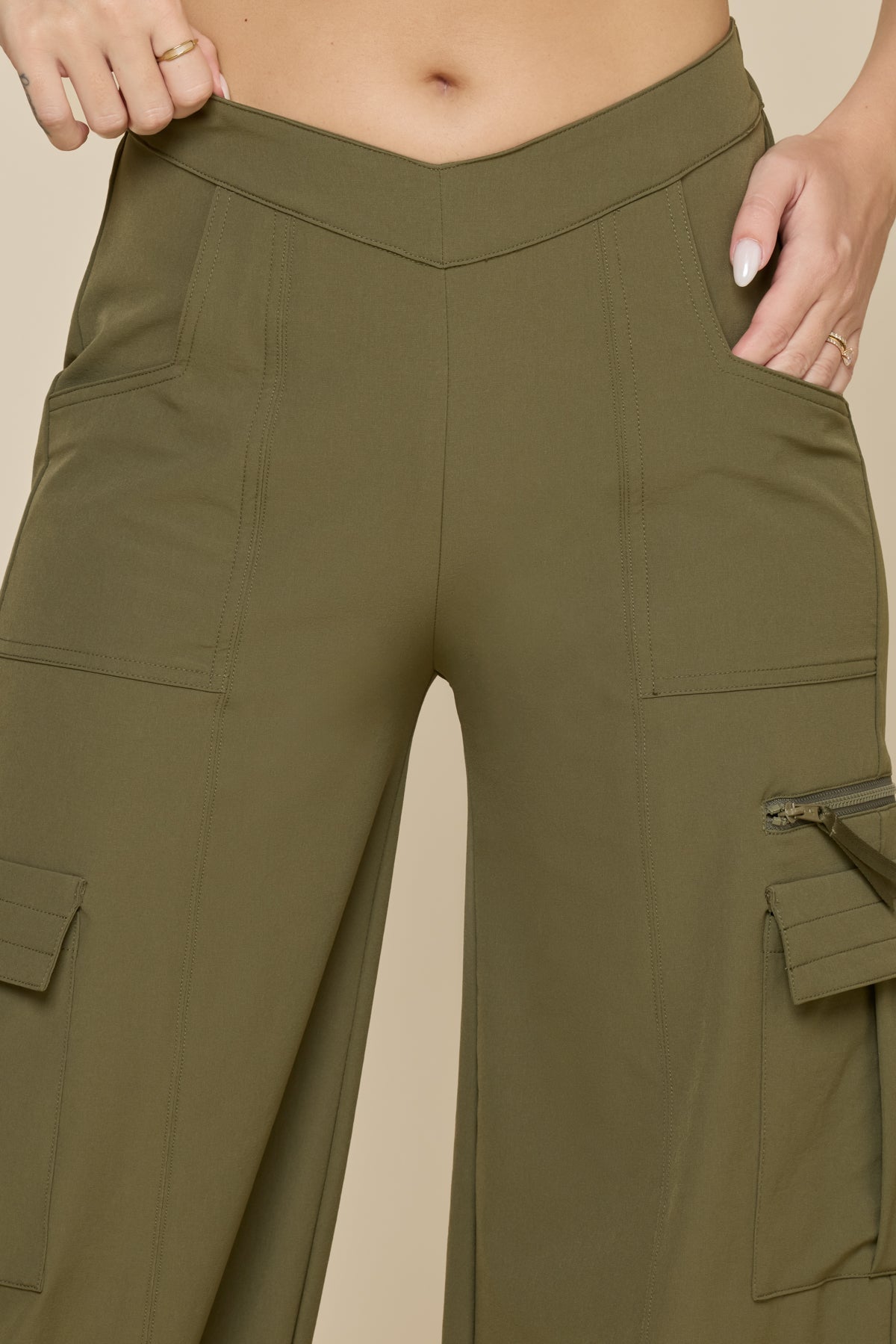 Y2K Cargo Pant - Dark Olive