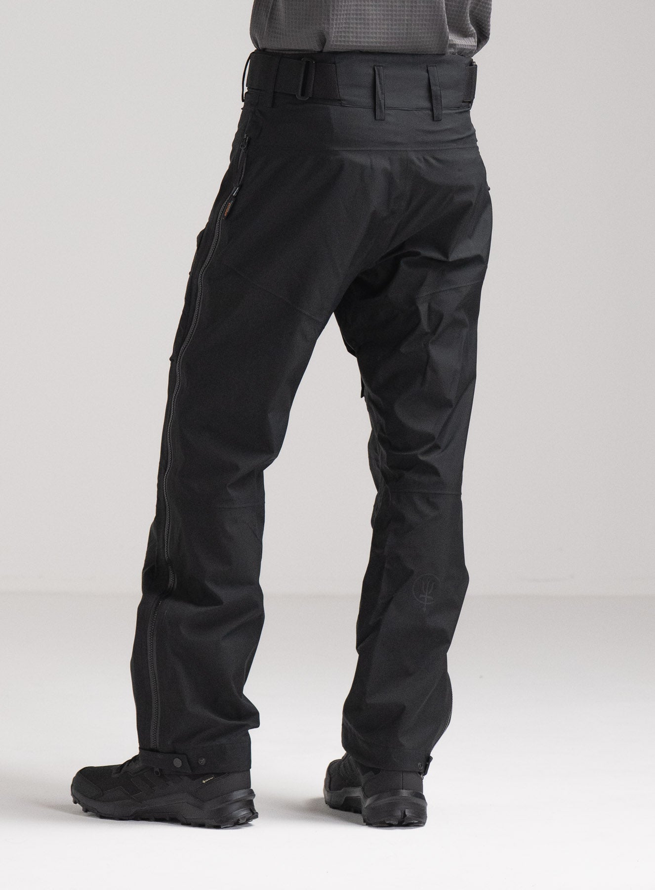 AIGIS TROUSERS