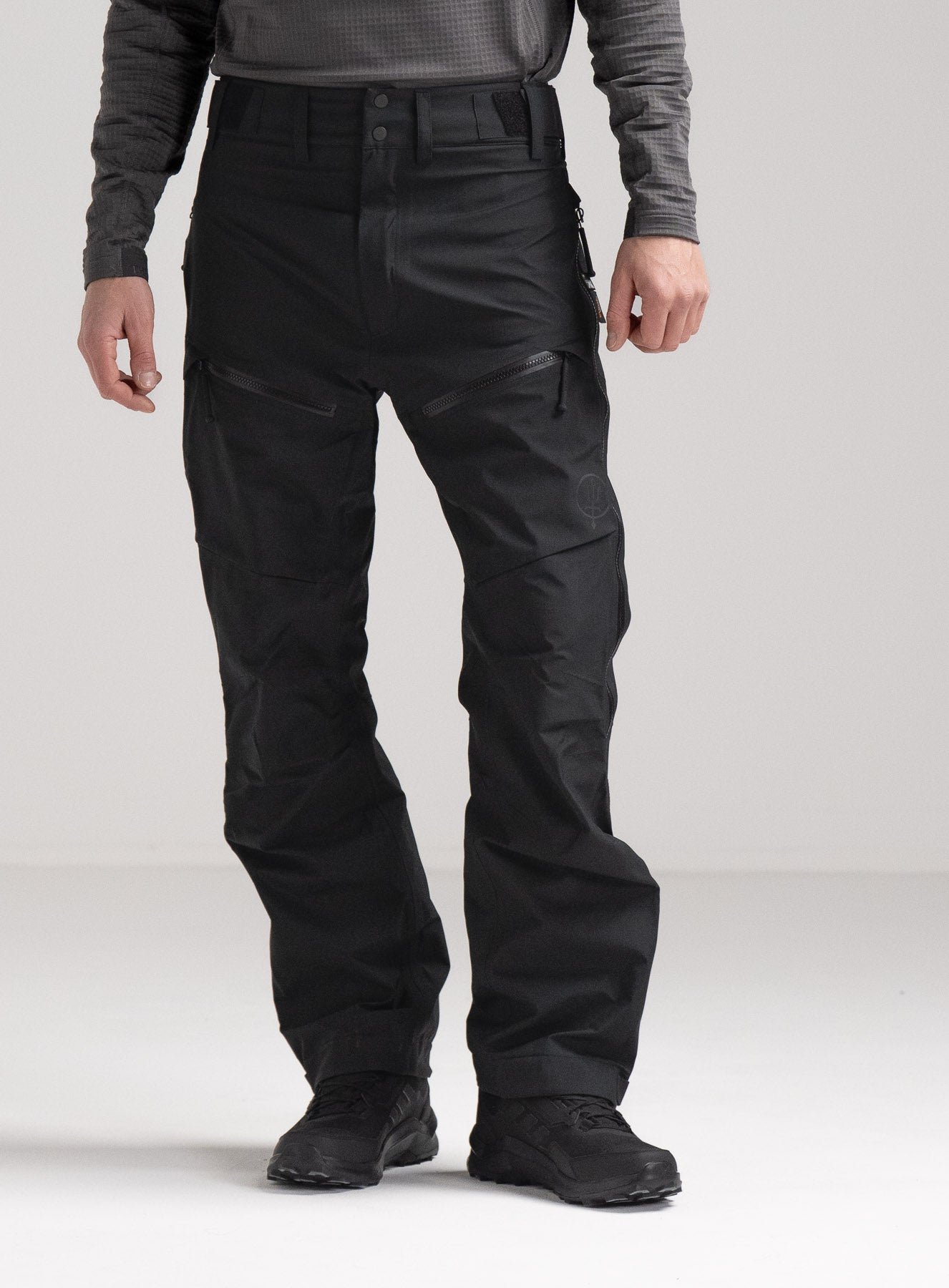 AIGIS TROUSERS