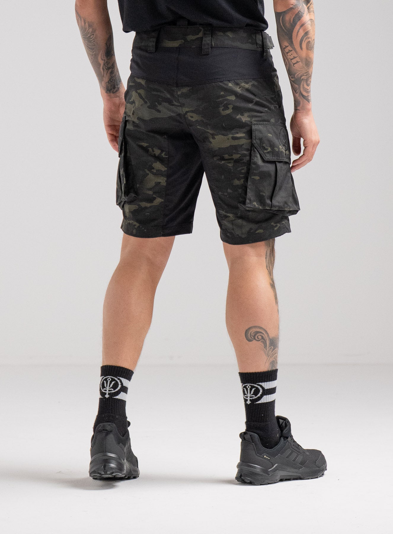 CHARGE SHORTS