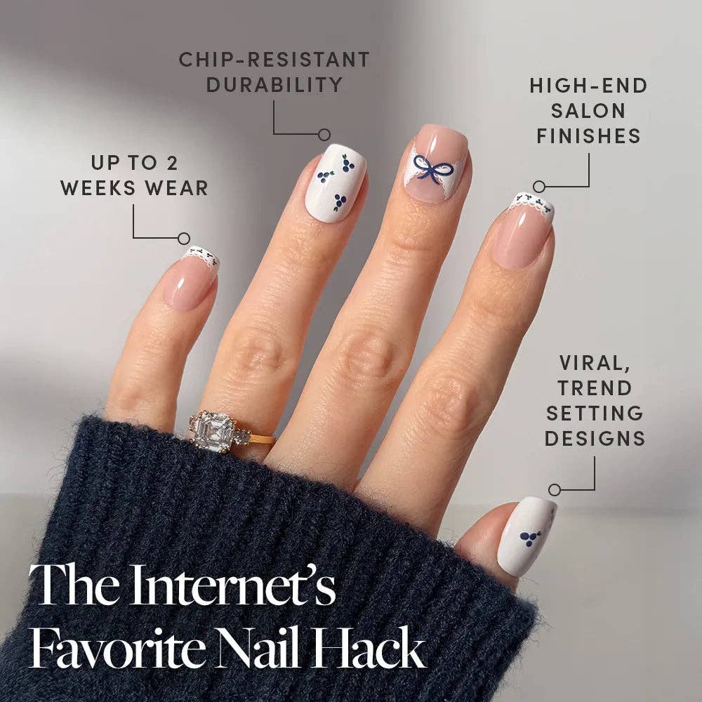 Blue A Kiss Press-On Nails | Short Squoval Valentine Ribbons