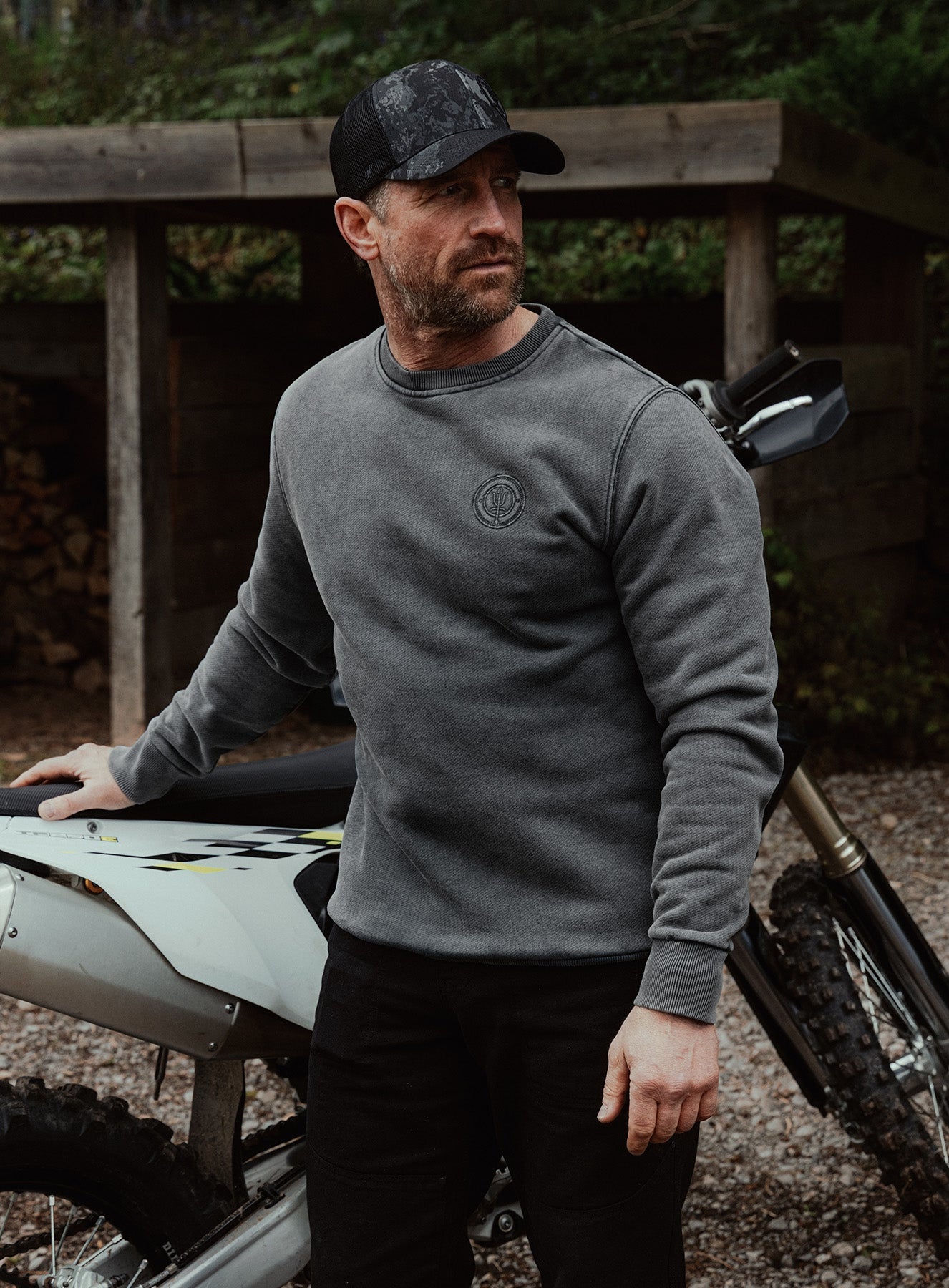 DISSIDENT WASHED JUMPER