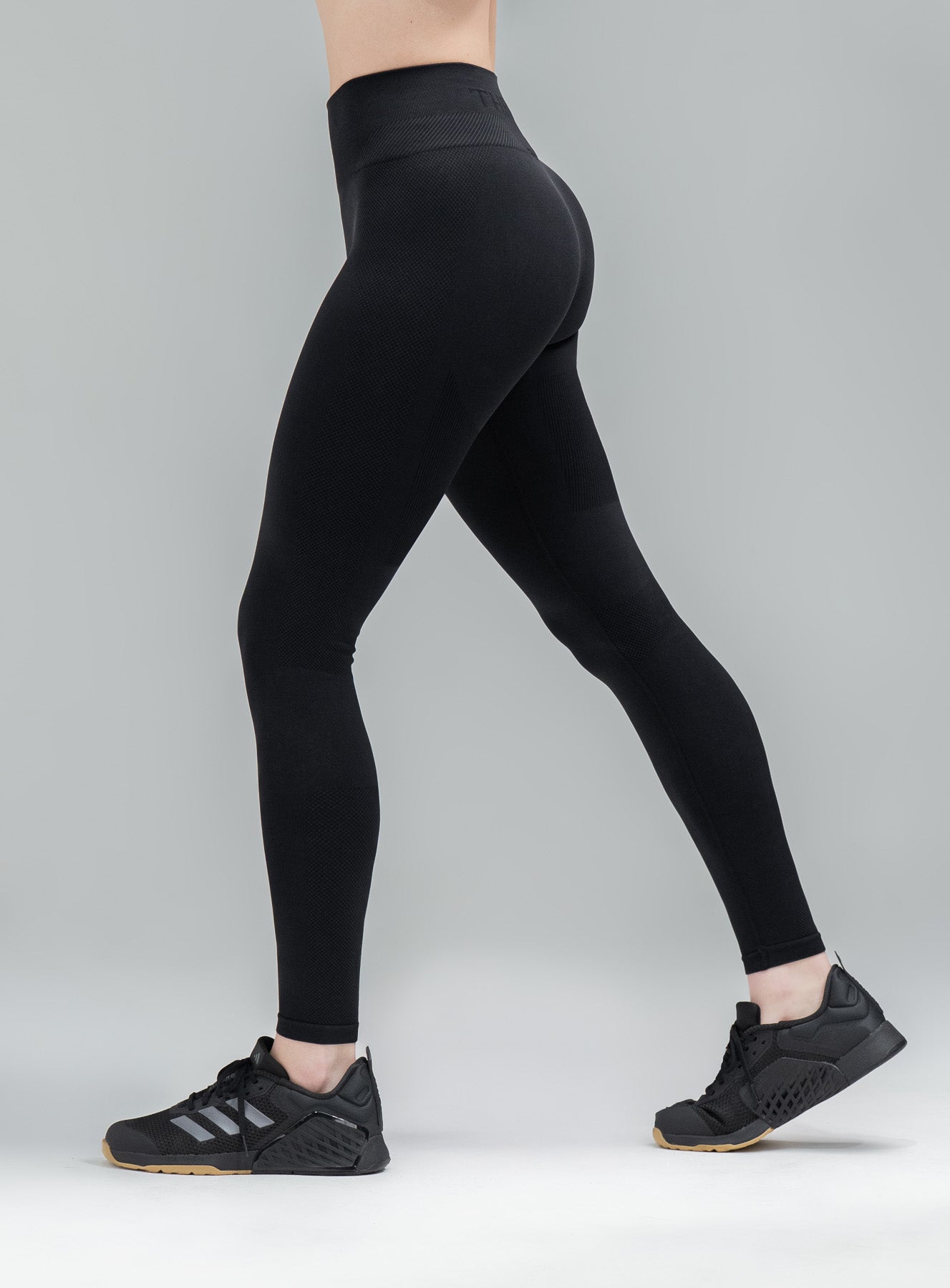 FORCE SEAMLESS LEGGINGS