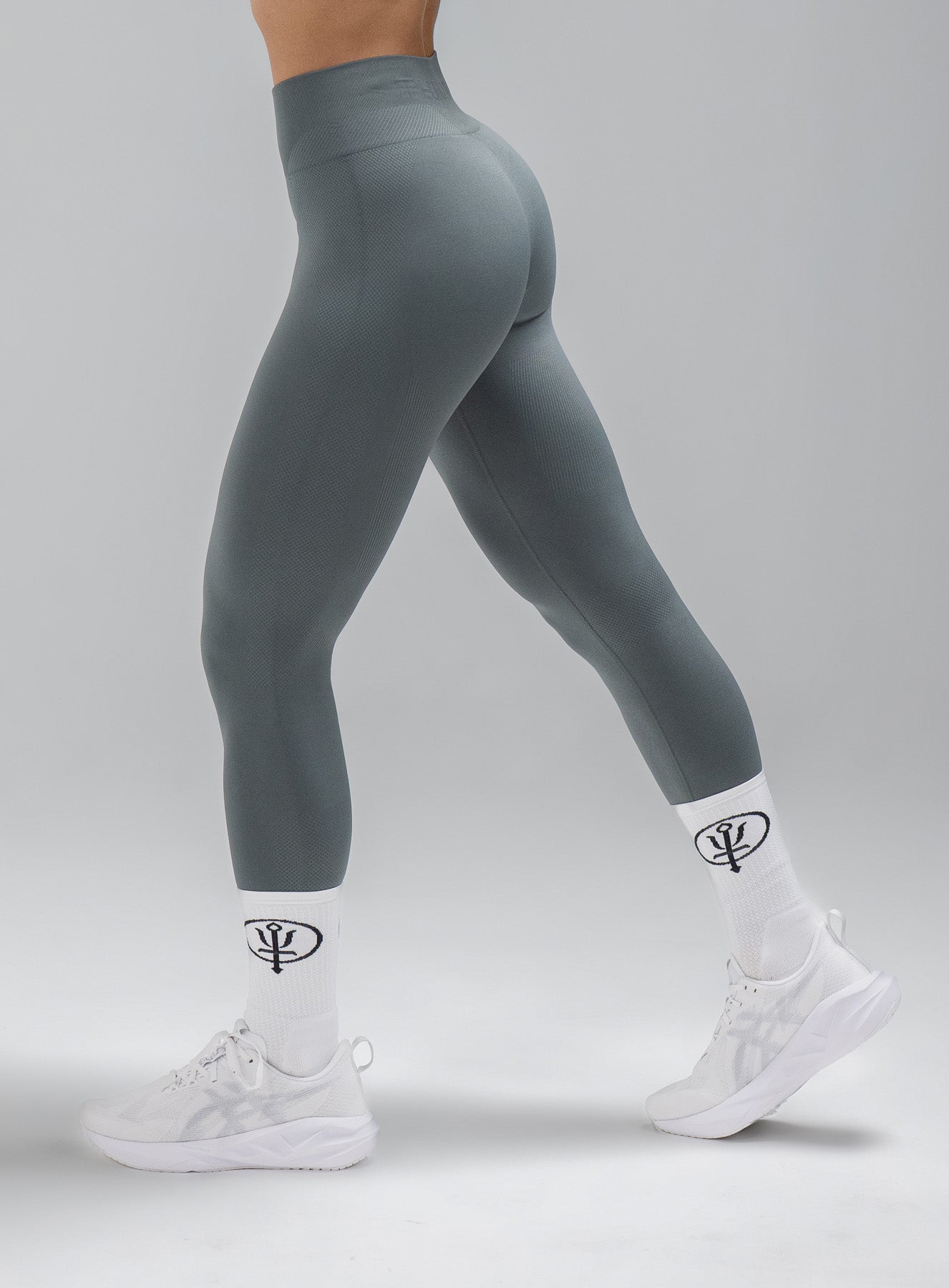 FORCE SEAMLESS LEGGINGS