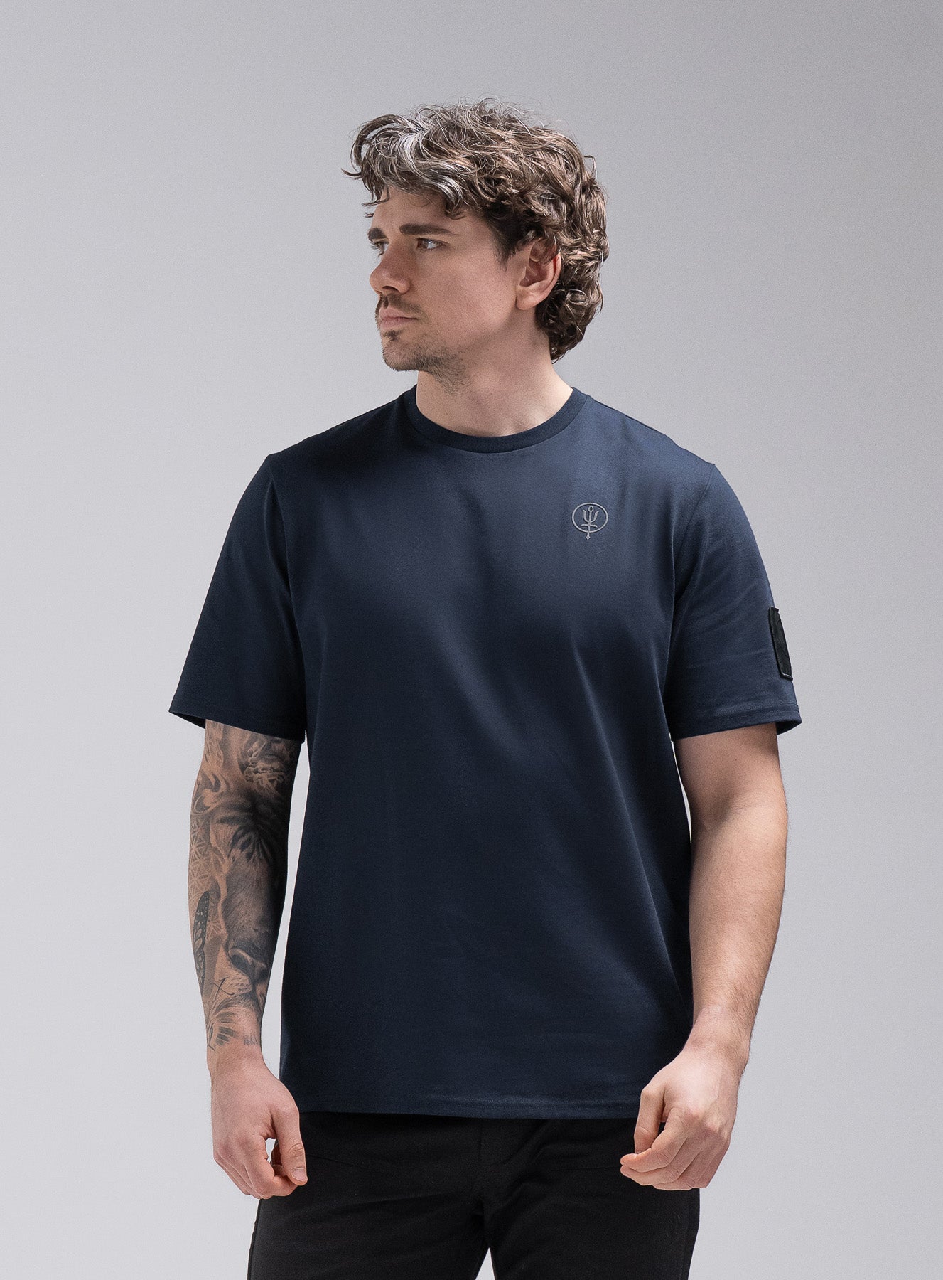 INSIGNIA T-SHIRT
