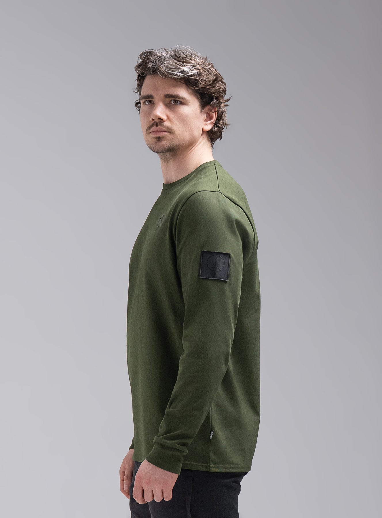 INSIGNIA LONG SLEEVE T-SHIRT