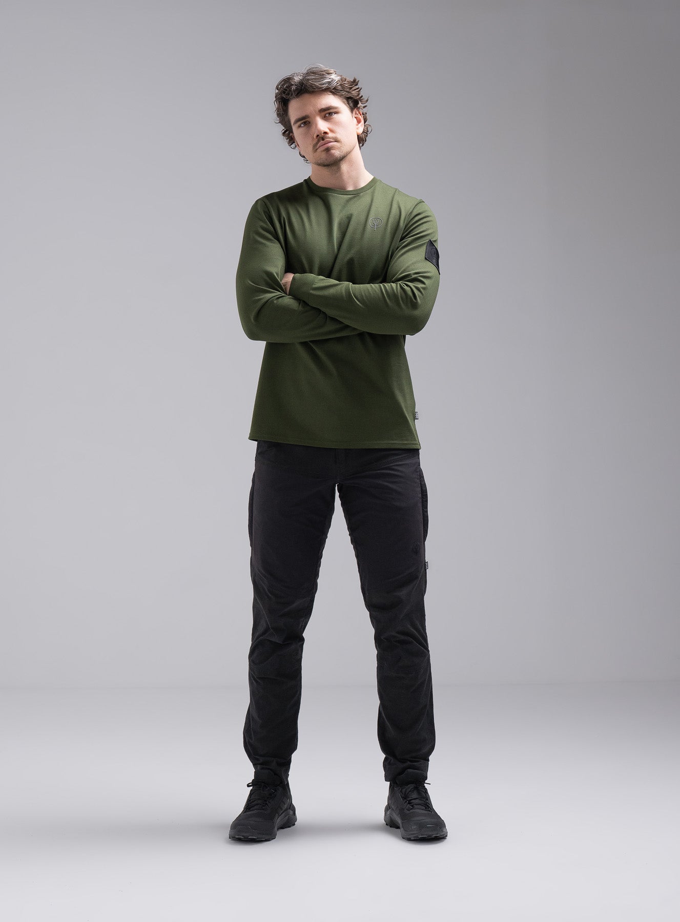 INSIGNIA LONG SLEEVE T-SHIRT