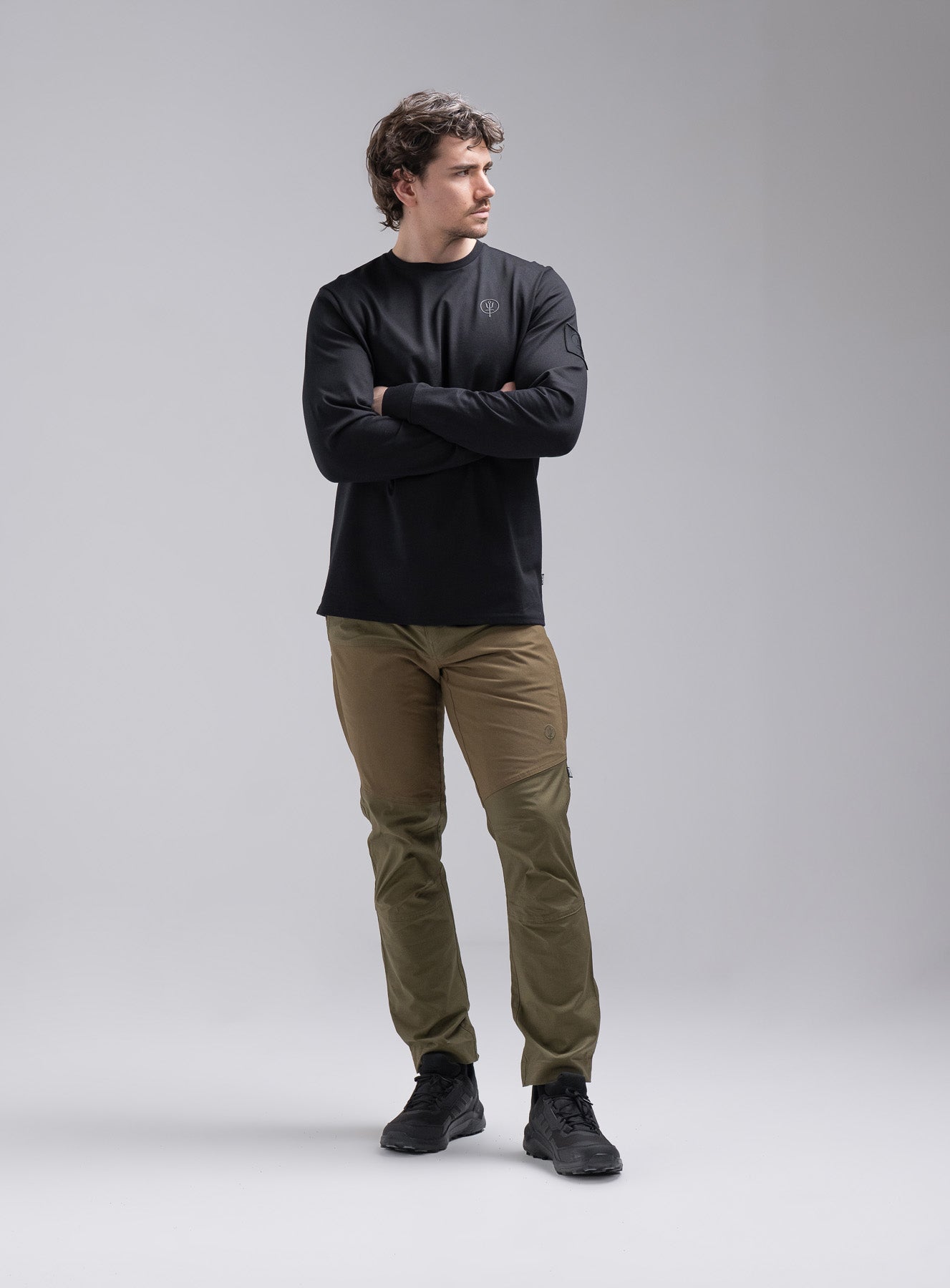 INSIGNIA LONG SLEEVE T-SHIRT