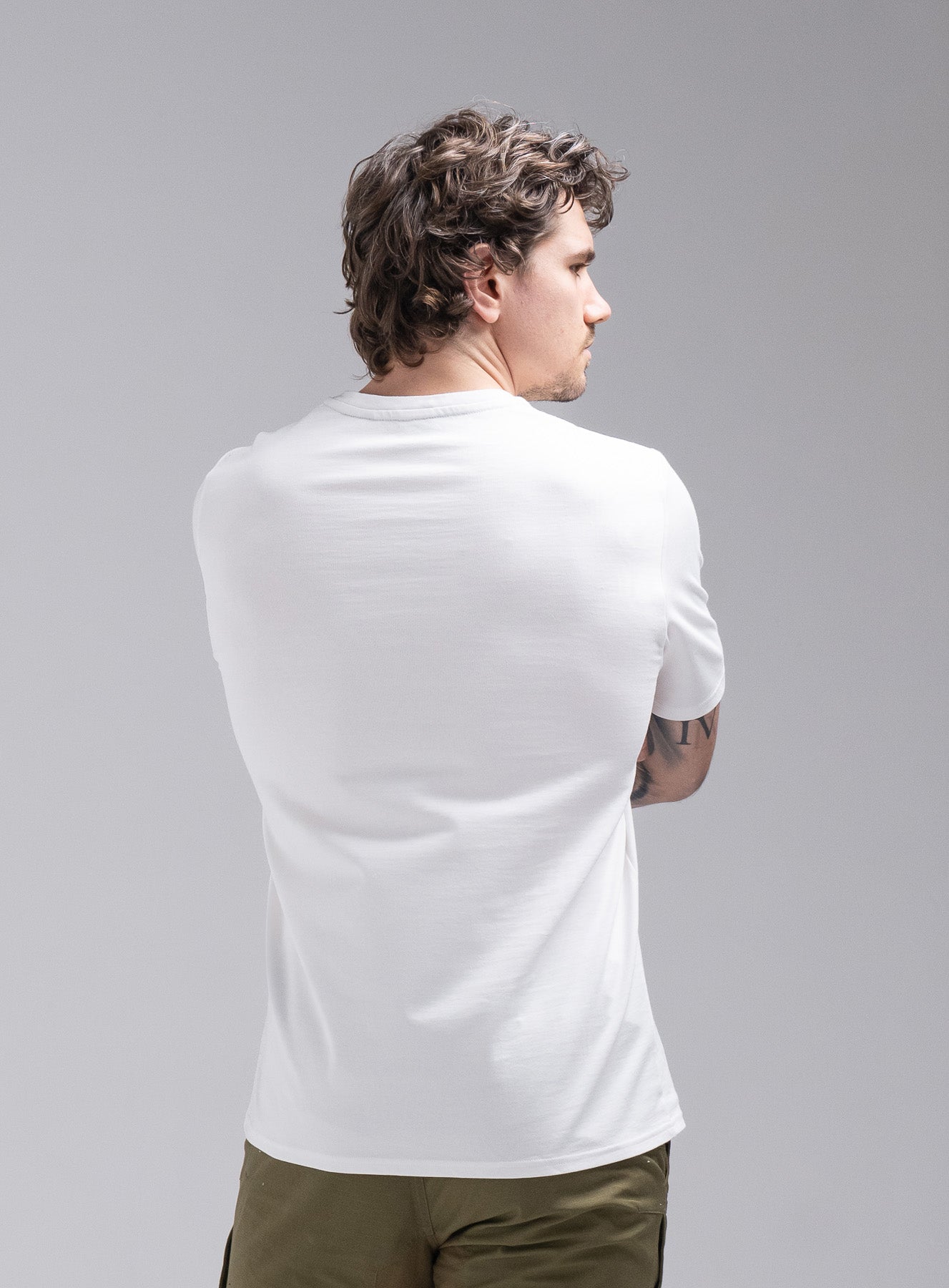 INSIGNIA T-SHIRT