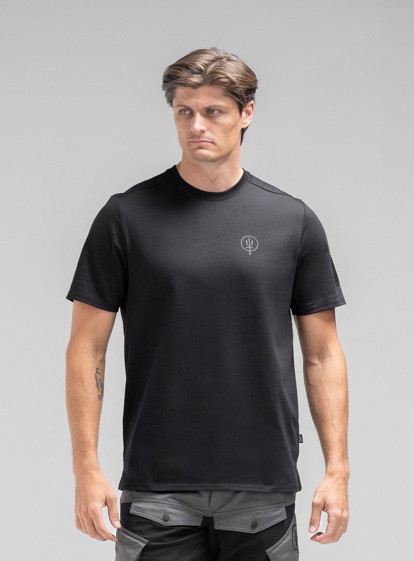 INSIGNIA T-SHIRT - ENDEAVOUR