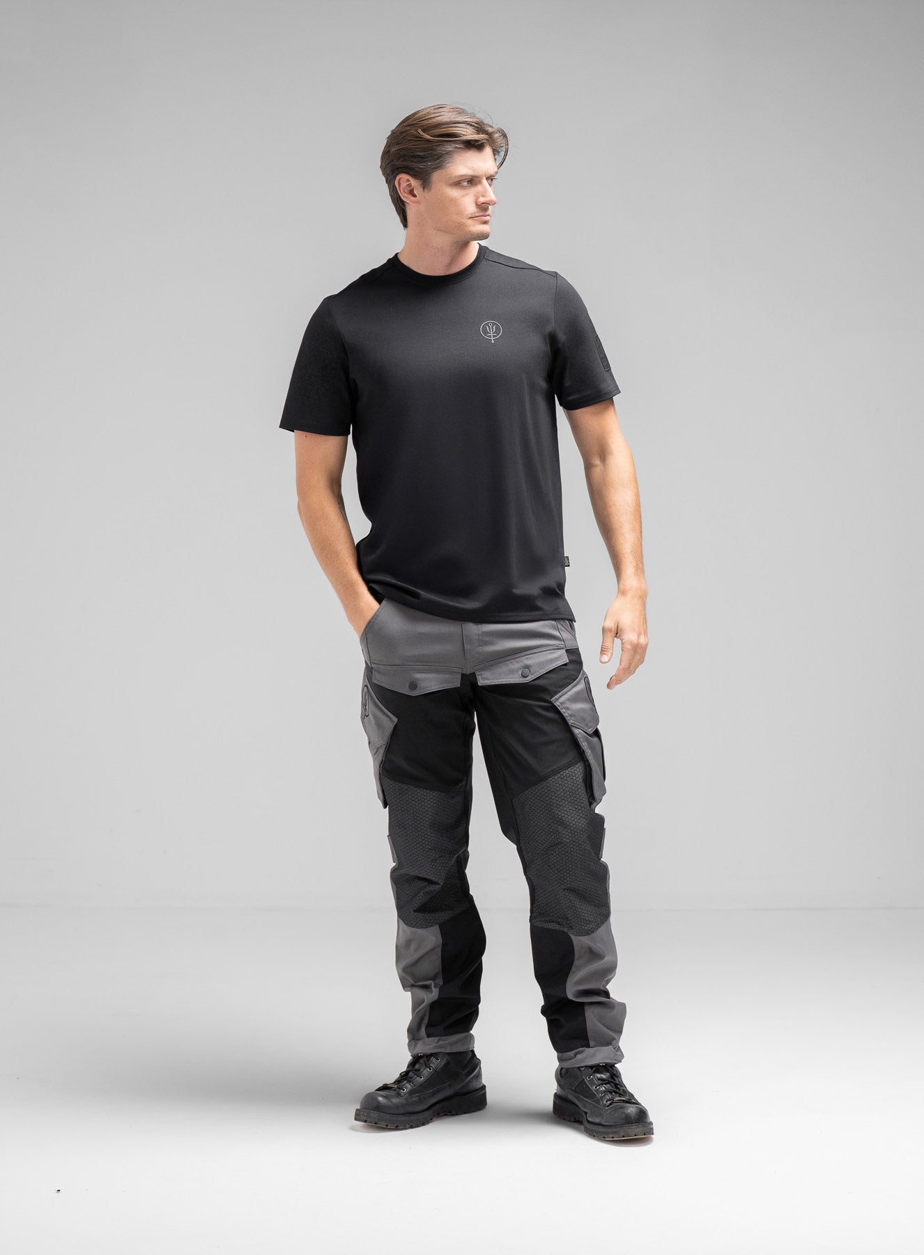 INSIGNIA T-SHIRT - ENDEAVOUR