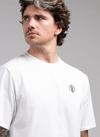INSIGNIA T-SHIRT - LOVE MANY TRUST FEW