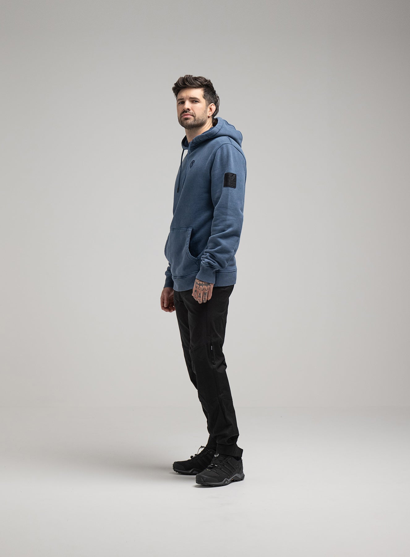 INSIGNIA HOODIE WASHED