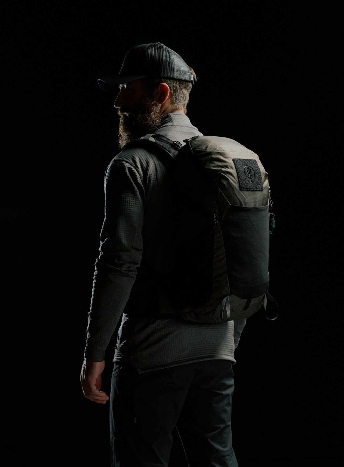 PINNACLE 28L HIKING BACKPACK