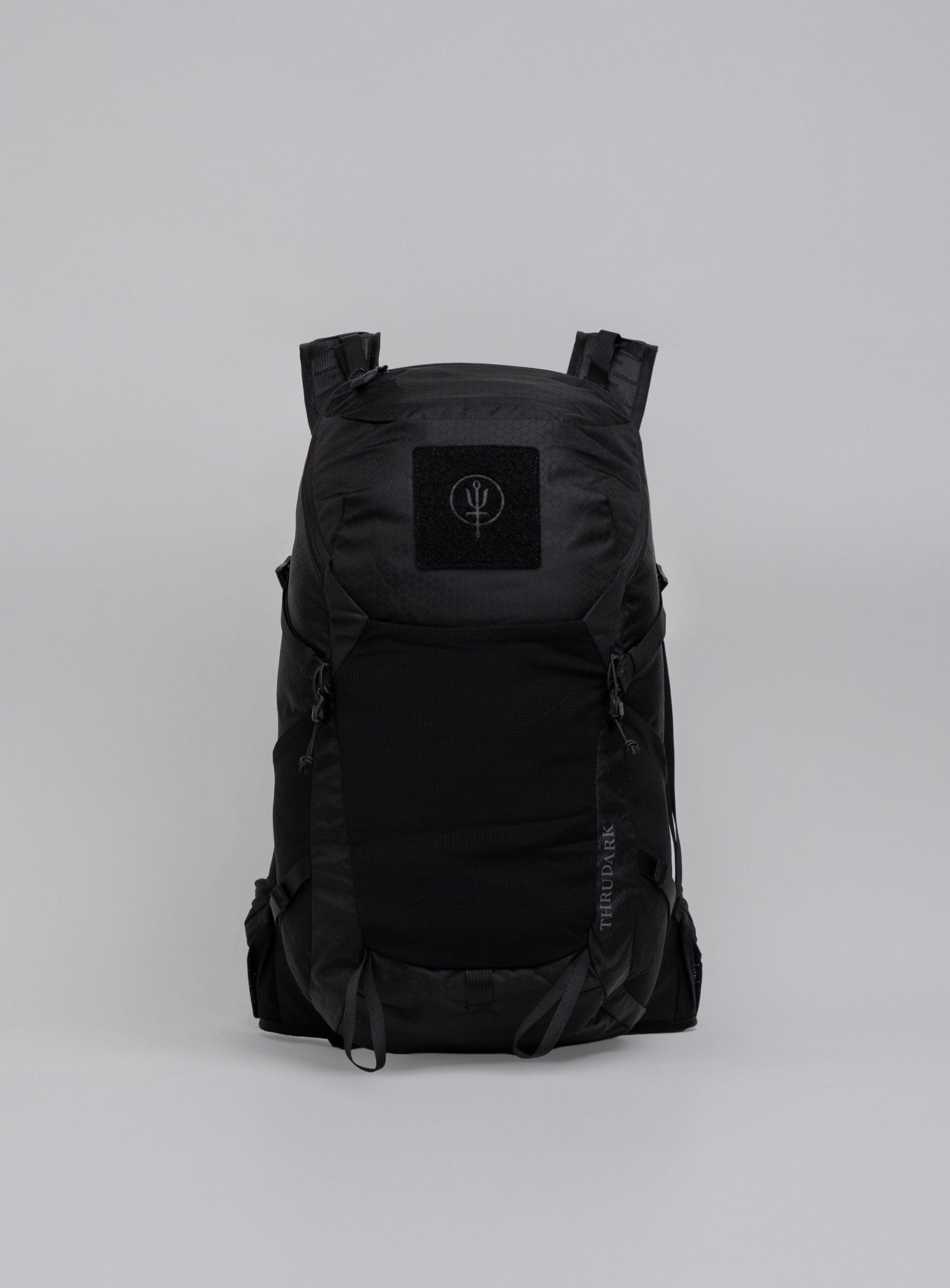 PINNACLE 28L HIKING BACKPACK
