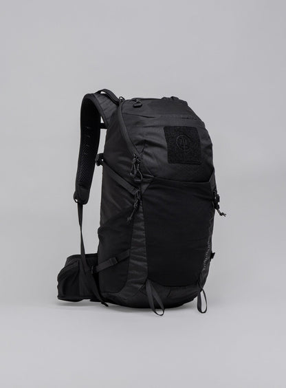 PINNACLE 28L HIKING BACKPACK