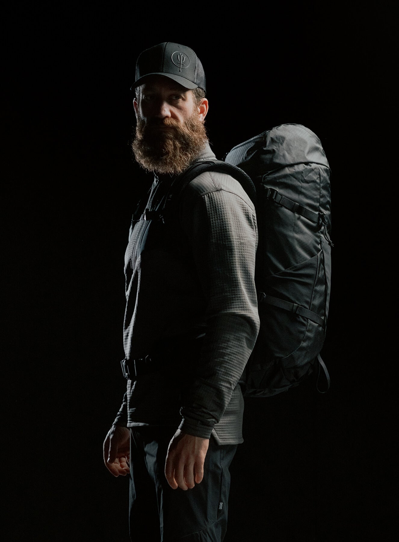 PINNACLE 42L HIKING BACKPACK