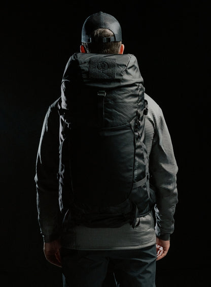 PINNACLE 42L HIKING BACKPACK