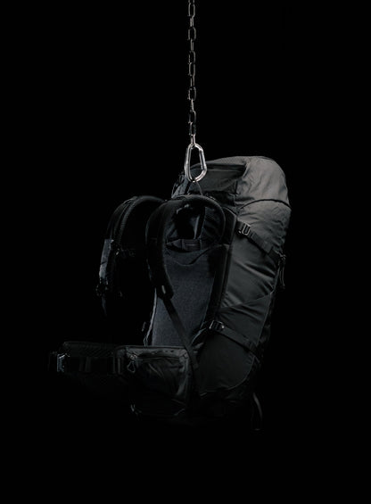 PINNACLE 42L HIKING BACKPACK