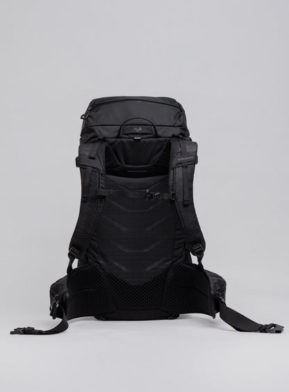 PINNACLE 42L HIKING BACKPACK