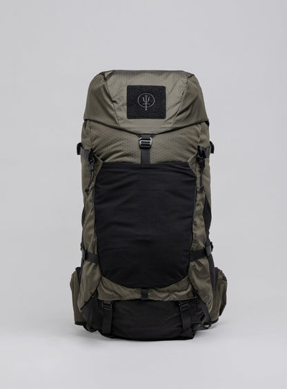 PINNACLE 42L HIKING BACKPACK